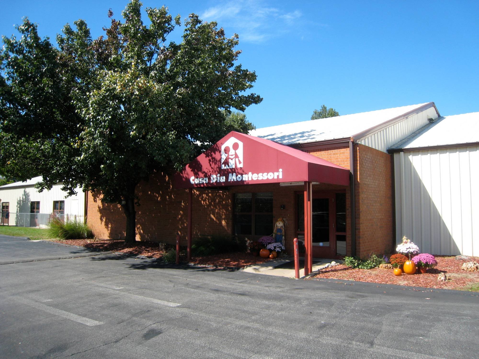 The building at Casa Dia Montessori of Mehlville.
